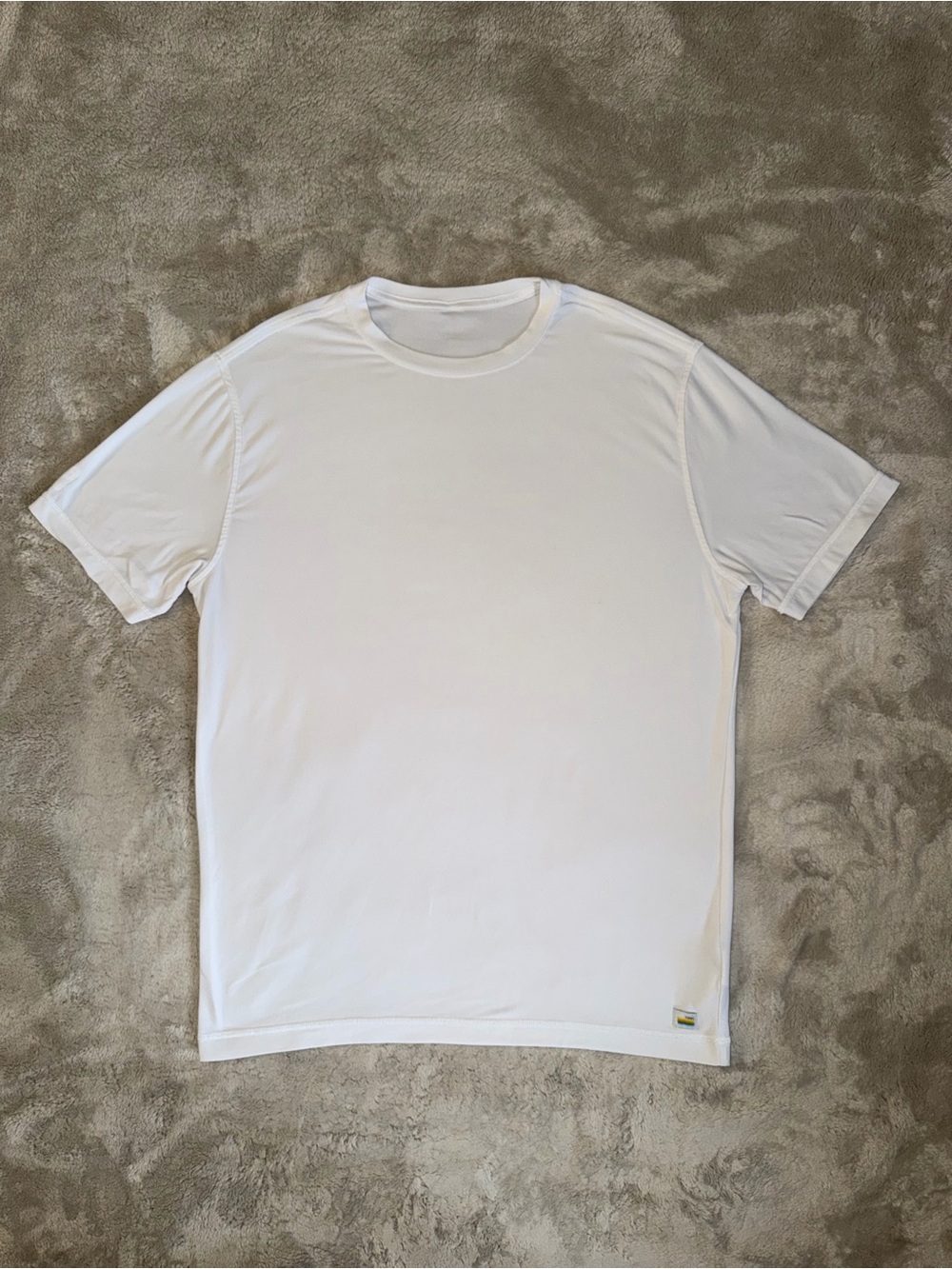 Vuori Strato Tech Short Sleeve T-Shirt Men’s Medium In White Stretch